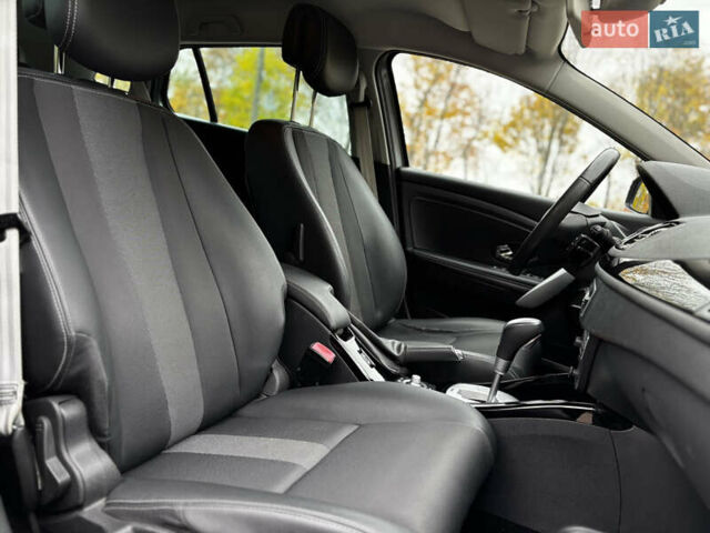 Серый Рено Меган, объемом двигателя 1.5 л и пробегом 146 тыс. км за 8890 $, фото 31 на Automoto.ua