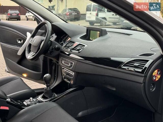 Сірий Рено Меган, об'ємом двигуна 1.4 л та пробігом 216 тис. км за 6500 $, фото 31 на Automoto.ua