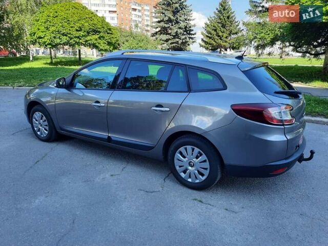 Серый Рено Меган, объемом двигателя 1.6 л и пробегом 194 тыс. км за 8100 $, фото 7 на Automoto.ua