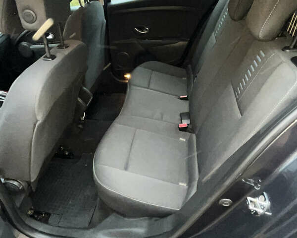 Серый Рено Меган, объемом двигателя 1.46 л и пробегом 320 тыс. км за 7150 $, фото 14 на Automoto.ua