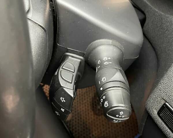 Серый Рено Меган, объемом двигателя 1.46 л и пробегом 241 тыс. км за 7500 $, фото 10 на Automoto.ua