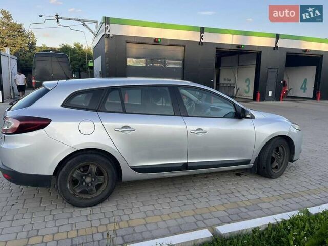 Сірий Рено Меган, об'ємом двигуна 1.46 л та пробігом 347 тис. км за 6900 $, фото 4 на Automoto.ua