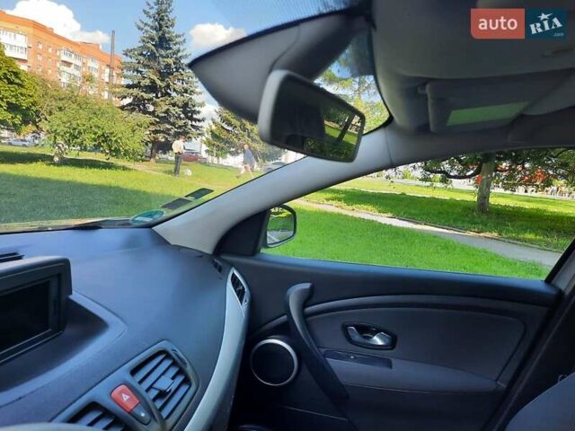 Серый Рено Меган, объемом двигателя 1.6 л и пробегом 194 тыс. км за 8100 $, фото 64 на Automoto.ua