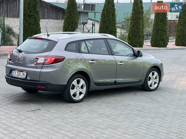 Серый Рено Меган, объемом двигателя 1.46 л и пробегом 220 тыс. км за 7900 $, фото 52 на Automoto.ua