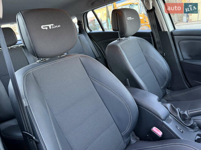 Сірий Рено Меган, об'ємом двигуна 1.5 л та пробігом 260 тис. км за 7550 $, фото 49 на Automoto.ua