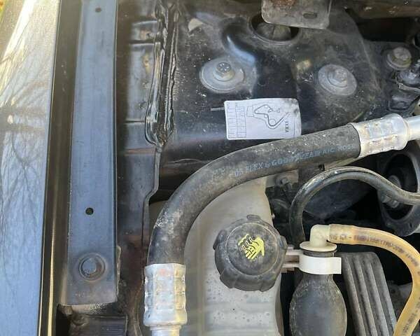 Рено Меган 2011 в Косове на Automoto.ua Серый Рено Меган, объемом двигателя 1.46 л и пробегом 254 тыс. км за 6999 $, фото 2 на Automoto.ua