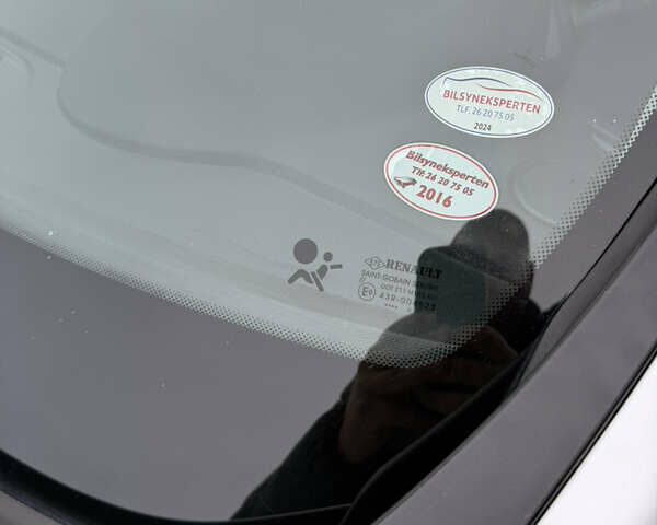 Сірий Рено Меган, об'ємом двигуна 1.6 л та пробігом 182 тис. км за 6699 $, фото 21 на Automoto.ua