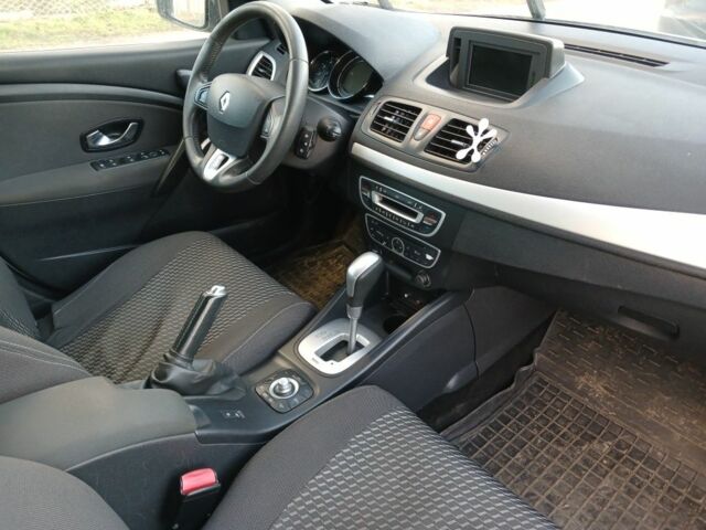 Сірий Рено Меган, об'ємом двигуна 1.5 л та пробігом 295 тис. км за 3600 $, фото 4 на Automoto.ua