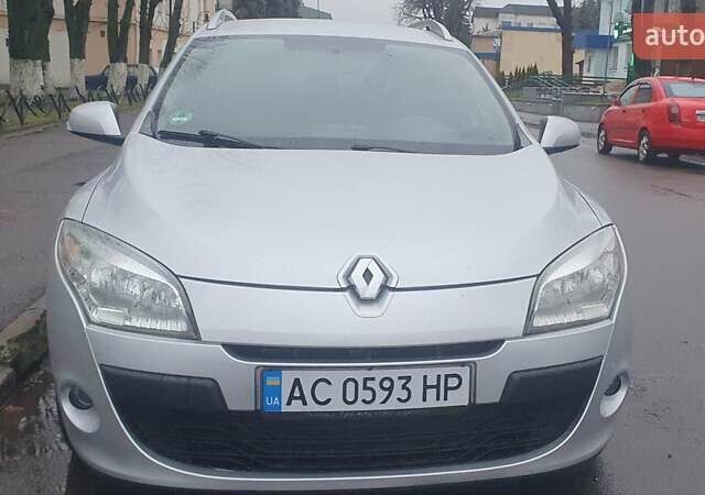 Серый Рено Меган, объемом двигателя 1.46 л и пробегом 235 тыс. км за 6980 $, фото 3 на Automoto.ua