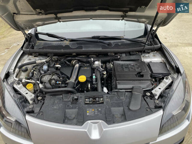 Сірий Рено Меган, об'ємом двигуна 1.46 л та пробігом 239 тис. км за 6700 $, фото 8 на Automoto.ua