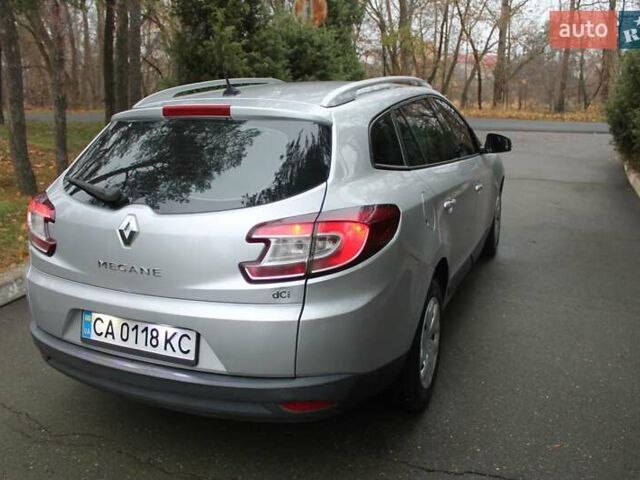 Сірий Рено Меган, об'ємом двигуна 1.5 л та пробігом 270 тис. км за 7200 $, фото 9 на Automoto.ua