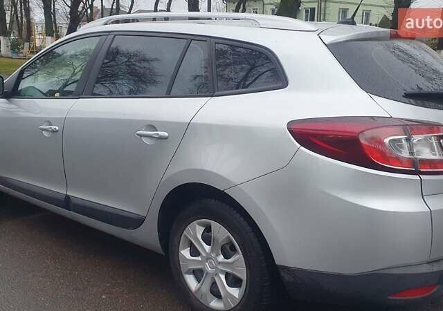 Серый Рено Меган, объемом двигателя 1.46 л и пробегом 235 тыс. км за 6980 $, фото 9 на Automoto.ua