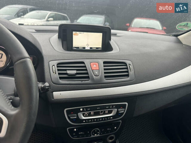 Сірий Рено Меган, об'ємом двигуна 1.87 л та пробігом 200 тис. км за 7700 $, фото 40 на Automoto.ua