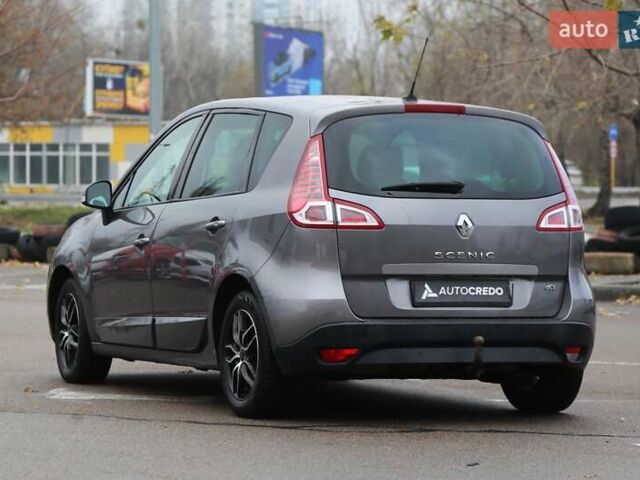 Серый Рено Меган, объемом двигателя 1.46 л и пробегом 176 тыс. км за 8300 $, фото 3 на Automoto.ua