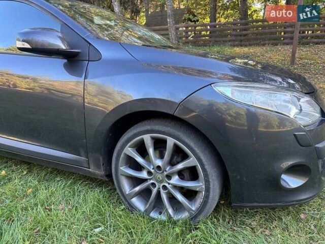 Серый Рено Меган, объемом двигателя 1.5 л и пробегом 310 тыс. км за 6500 $, фото 5 на Automoto.ua