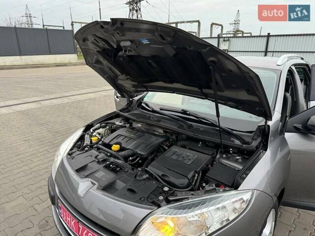 Сірий Рено Меган, об'ємом двигуна 1.4 л та пробігом 216 тис. км за 6500 $, фото 49 на Automoto.ua