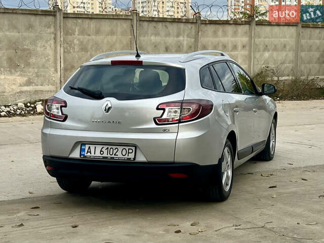 Серый Рено Меган, объемом двигателя 1.46 л и пробегом 274 тыс. км за 6300 $, фото 14 на Automoto.ua