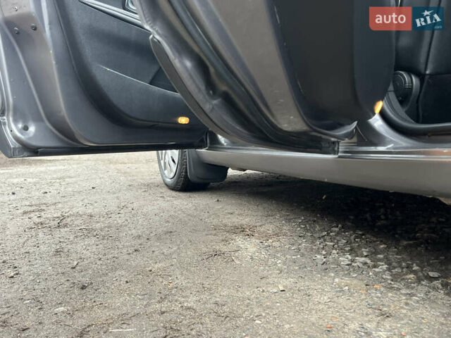 Сірий Рено Меган, об'ємом двигуна 1.46 л та пробігом 237 тис. км за 6550 $, фото 41 на Automoto.ua