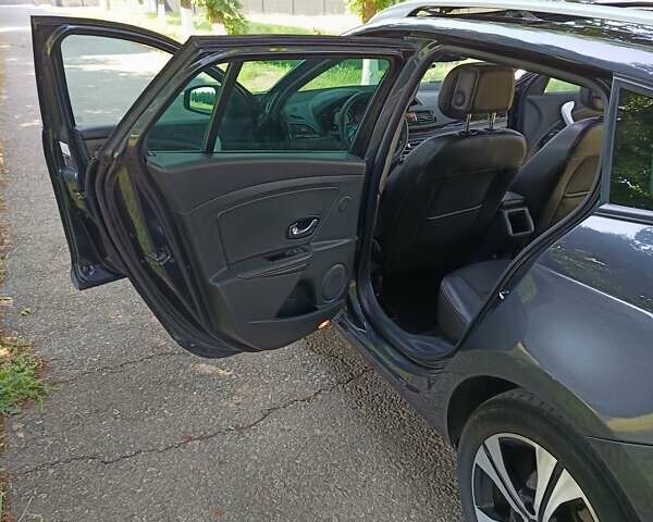 Серый Рено Меган, объемом двигателя 1.46 л и пробегом 300 тыс. км за 7699 $, фото 26 на Automoto.ua