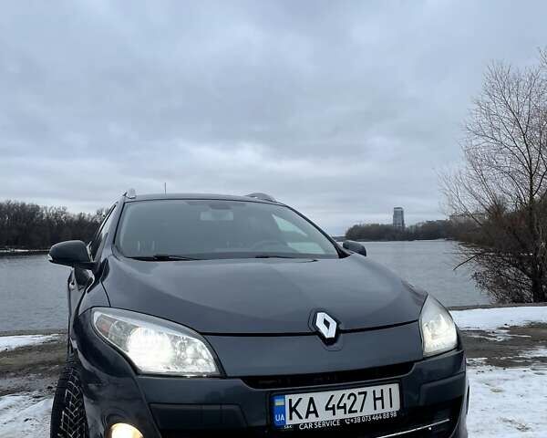 Сірий Рено Меган, об'ємом двигуна 1.87 л та пробігом 259 тис. км за 7000 $, фото 2 на Automoto.ua