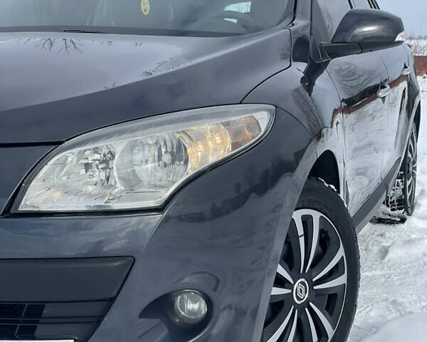 Сірий Рено Меган, об'ємом двигуна 1.5 л та пробігом 310 тис. км за 6800 $, фото 16 на Automoto.ua