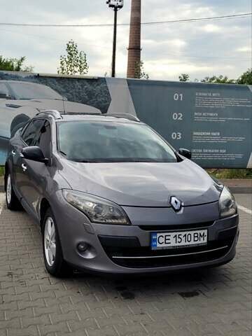 Рено Меган 2011 в Черновцах на Automoto.ua Серый Рено Меган, объемом двигателя 1.46 л и пробегом 355 тыс. км за 7000 $, фото 4 на Automoto.ua