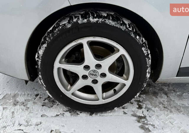 Серый Рено Меган, объемом двигателя 1.9 л и пробегом 260 тыс. км за 7200 $, фото 17 на Automoto.ua