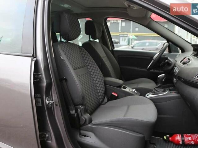 Серый Рено Меган, объемом двигателя 1.46 л и пробегом 176 тыс. км за 8300 $, фото 10 на Automoto.ua