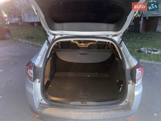 Серый Рено Меган, объемом двигателя 1.5 л и пробегом 242 тыс. км за 7999 $, фото 3 на Automoto.ua