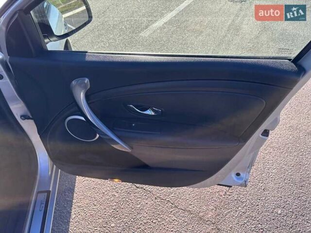 Серый Рено Меган, объемом двигателя 1.5 л и пробегом 249 тыс. км за 9400 $, фото 53 на Automoto.ua