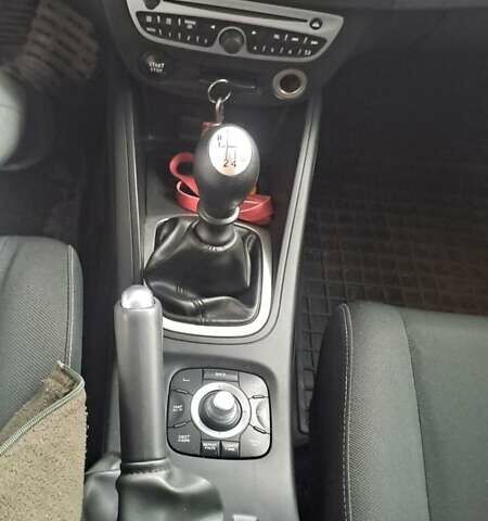 Серый Рено Меган, объемом двигателя 1.46 л и пробегом 236 тыс. км за 6100 $, фото 4 на Automoto.ua