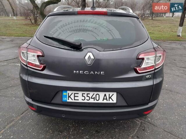 Серый Рено Меган, объемом двигателя 1.46 л и пробегом 300 тыс. км за 7200 $, фото 5 на Automoto.ua