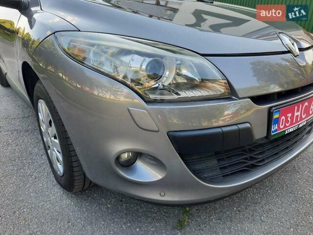 Серый Рено Меган, объемом двигателя 1.6 л и пробегом 194 тыс. км за 8100 $, фото 20 на Automoto.ua