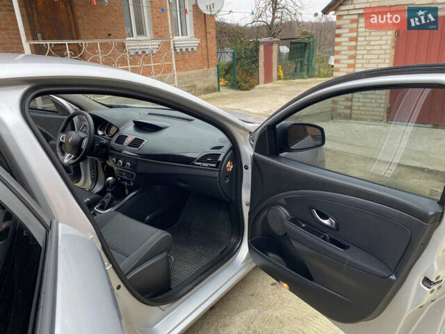 Сірий Рено Меган, об'ємом двигуна 1.46 л та пробігом 239 тис. км за 6700 $, фото 10 на Automoto.ua