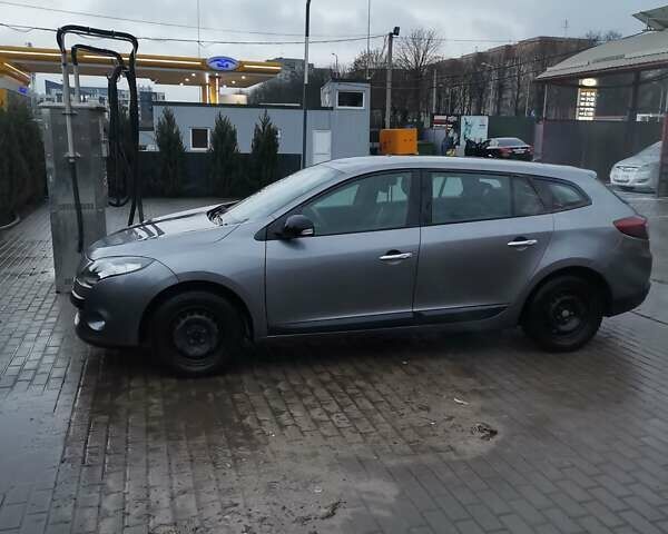 Сірий Рено Меган, об'ємом двигуна 1.46 л та пробігом 267 тис. км за 6900 $, фото 1 на Automoto.ua