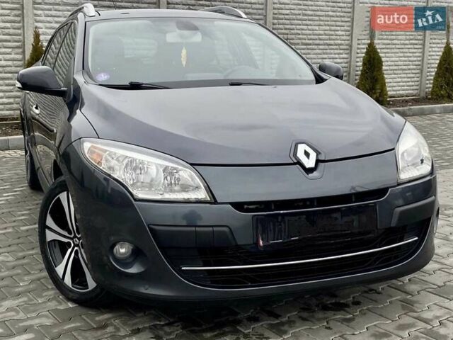 Сірий Рено Меган, об'ємом двигуна 1.4 л та пробігом 190 тис. км за 7800 $, фото 3 на Automoto.ua