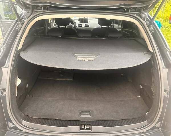 Рено Меган 2011 в Косове на Automoto.ua Серый Рено Меган, объемом двигателя 1.46 л и пробегом 254 тыс. км за 6999 $, фото 30 на Automoto.ua