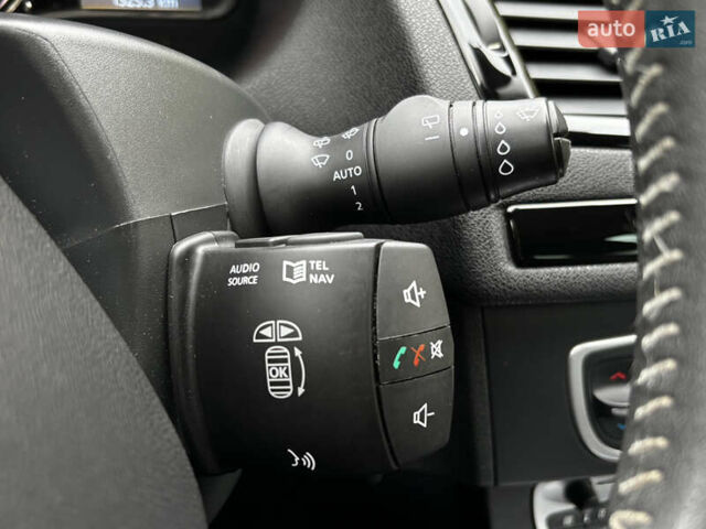 Серый Рено Меган, объемом двигателя 1.5 л и пробегом 146 тыс. км за 8890 $, фото 39 на Automoto.ua