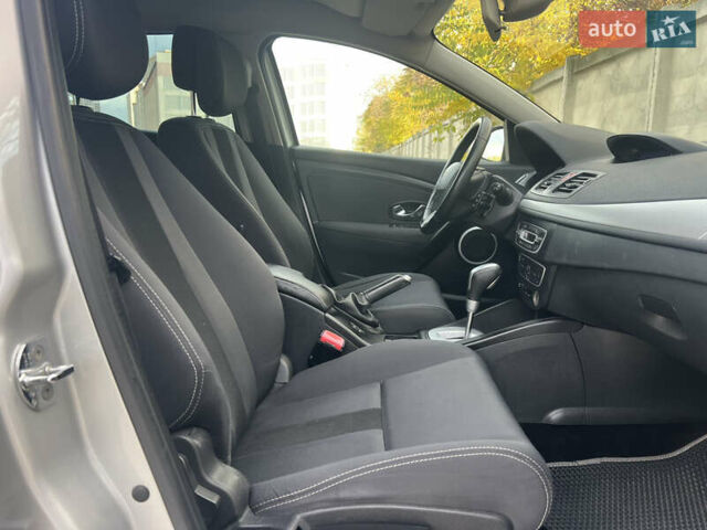 Серый Рено Меган, объемом двигателя 1.46 л и пробегом 274 тыс. км за 6300 $, фото 36 на Automoto.ua