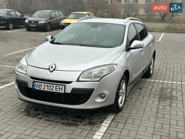 Серый Рено Меган, объемом двигателя 1.46 л и пробегом 243 тыс. км за 7200 $, фото 3 на Automoto.ua