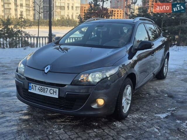 Серый Рено Меган, объемом двигателя 1.46 л и пробегом 208 тыс. км за 5999 $, фото 53 на Automoto.ua