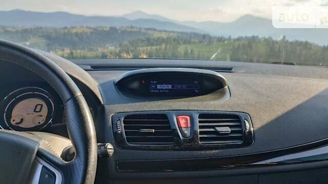 Серый Рено Меган, объемом двигателя 1.46 л и пробегом 251 тыс. км за 8900 $, фото 8 на Automoto.ua