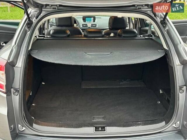 Сірий Рено Меган, об'ємом двигуна 1.4 л та пробігом 216 тис. км за 6500 $, фото 47 на Automoto.ua