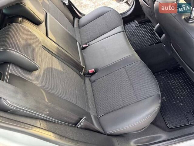 Серый Рено Меган, объемом двигателя 1.5 л и пробегом 249 тыс. км за 9400 $, фото 42 на Automoto.ua