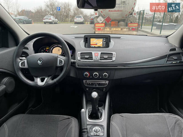 Серый Рено Меган, объемом двигателя 1.46 л и пробегом 350 тыс. км за 5850 $, фото 20 на Automoto.ua