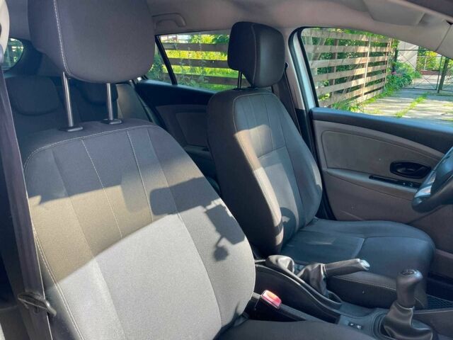 Сірий Рено Меган, об'ємом двигуна 1.5 л та пробігом 266 тис. км за 6440 $, фото 17 на Automoto.ua