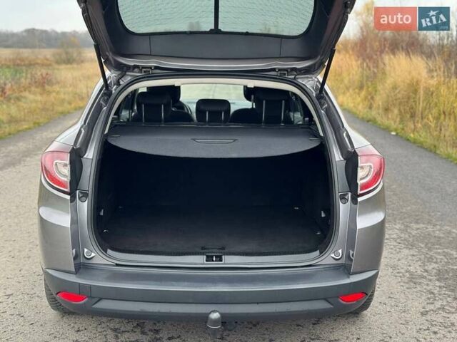 Сірий Рено Меган, об'ємом двигуна 1.46 л та пробігом 270 тис. км за 7800 $, фото 8 на Automoto.ua
