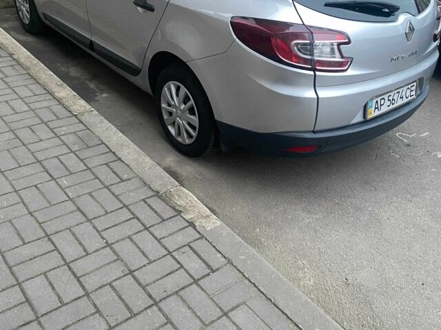 Серый Рено Меган, объемом двигателя 1.5 л и пробегом 260 тыс. км за 6999 $, фото 4 на Automoto.ua