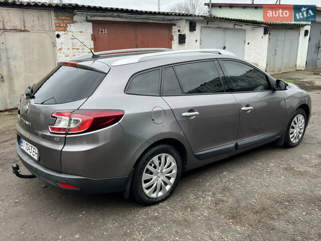Сірий Рено Меган, об'ємом двигуна 1.46 л та пробігом 237 тис. км за 6550 $, фото 16 на Automoto.ua