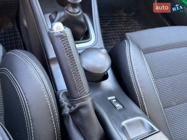 Серый Рено Меган, объемом двигателя 1.5 л и пробегом 249 тыс. км за 9400 $, фото 28 на Automoto.ua